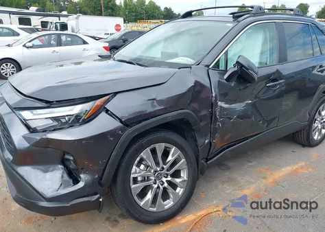 2024 Toyota Rav4 Xle Premium z USA, uszkodzony, nr VIN 2T3C1RFV0RC287528